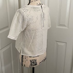 Fantastic white shirt.